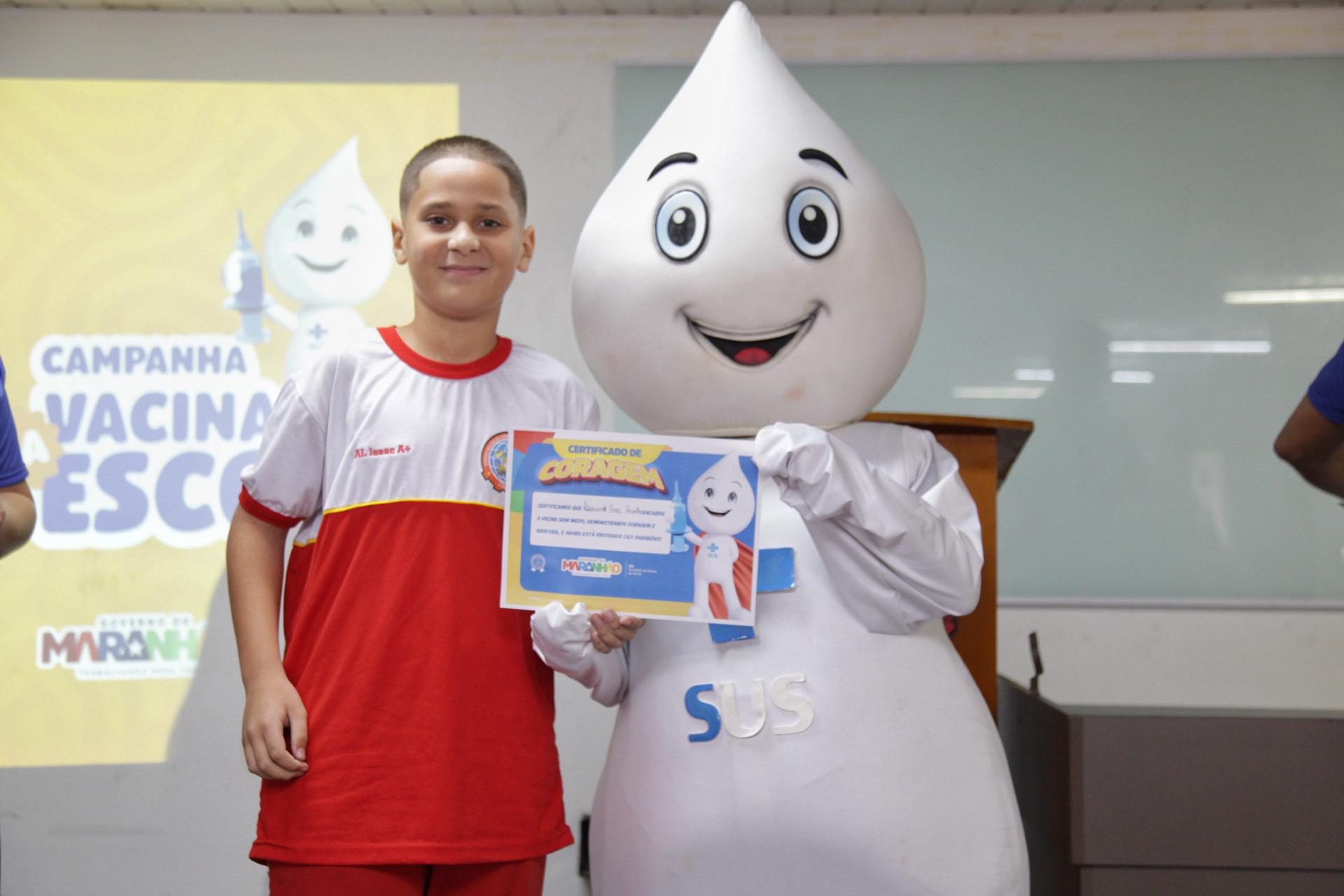 Vacinação na Escola imuniza crianças e adolescentes menores de 15 anos ...