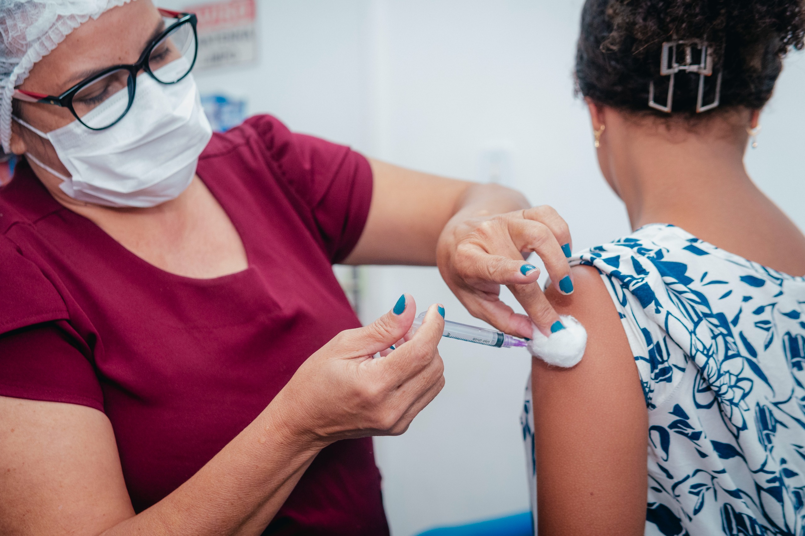 Governo avança com vacinação contra a dengue em 15 municípios e ...
